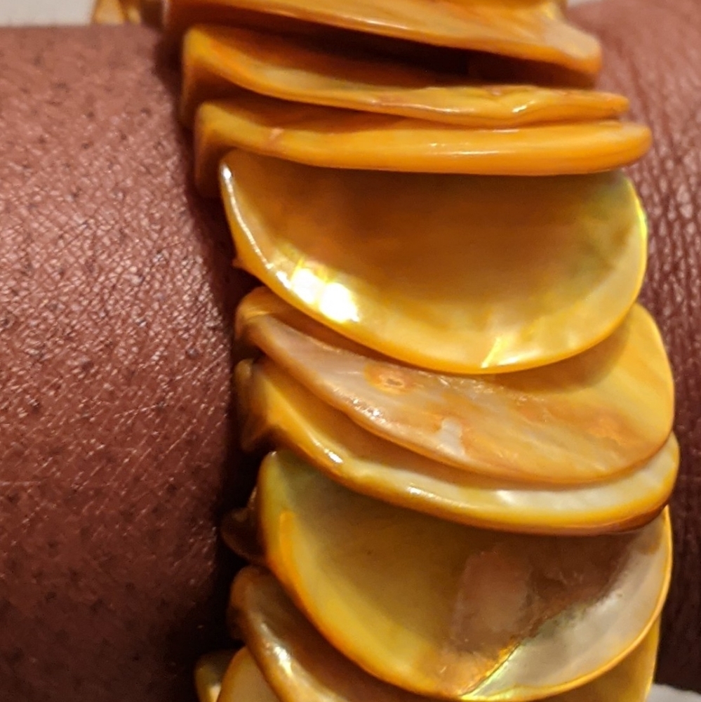 Golden Shell Bracelet